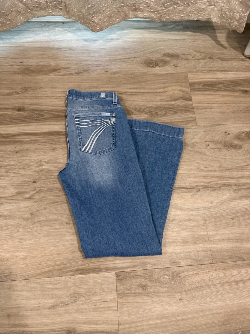 7 For All Mankind Medium Blue Bootcut Jeans with Contrast Back Stitching